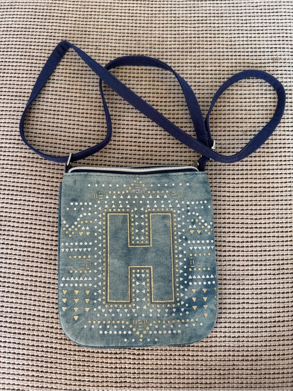 Justice denim “H” monogram girls’ purse, with silver and gold glitter - Picture 2 of 7